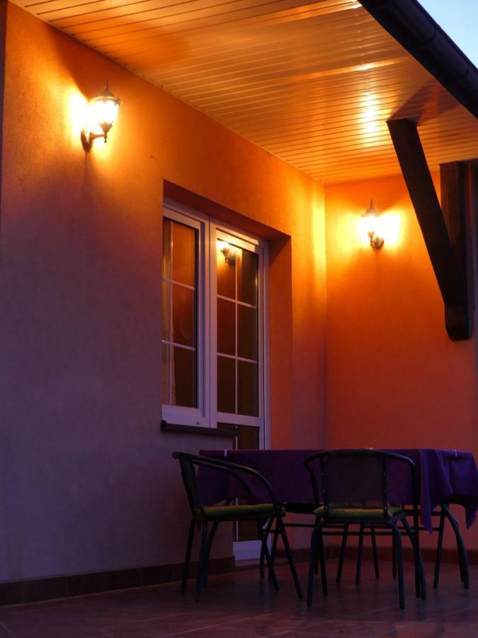 Dom Goscinny Orange Wysowa-Zdroj Exterior photo